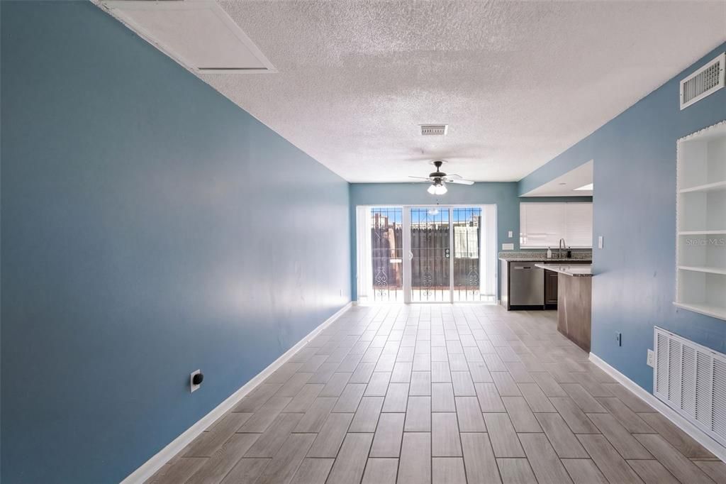 En Venta: $120,000 (2 camas, 1 baños, 962 Pies cuadrados)