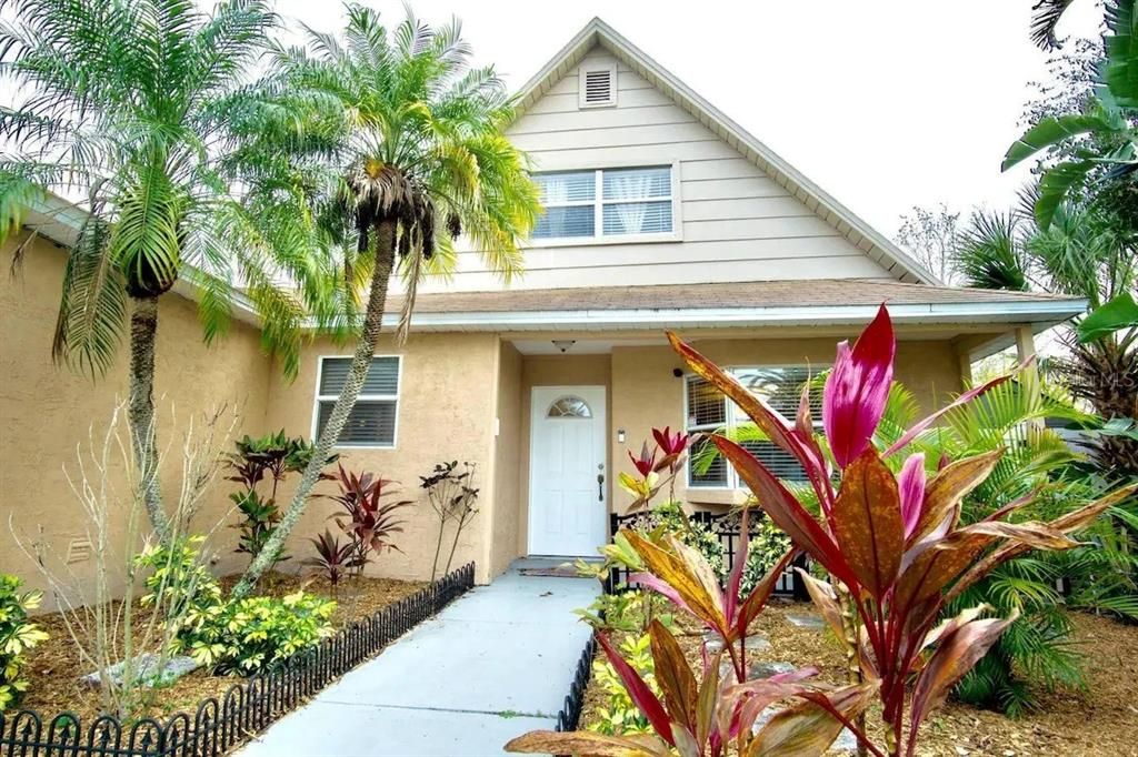 En Venta: $439,000 (3 camas, 2 baños, 1585 Pies cuadrados)