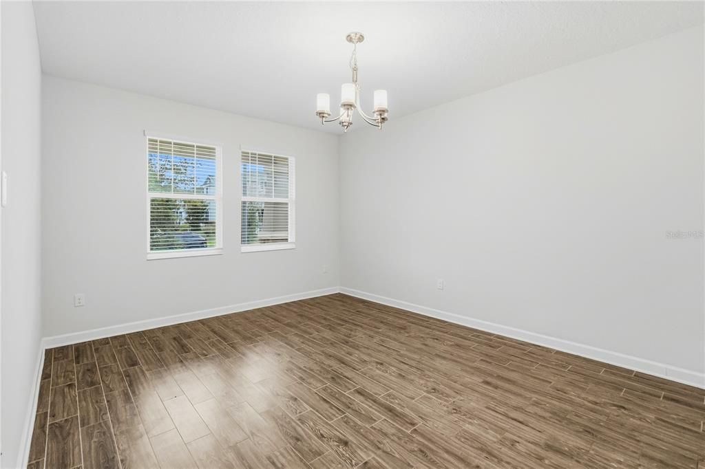 В аренду: $4,300 (5 спален, 3 ванн, 3956 Квадратных фут)