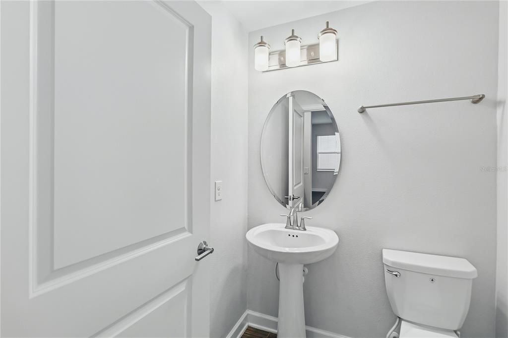 В аренду: $4,300 (5 спален, 3 ванн, 3956 Квадратных фут)
