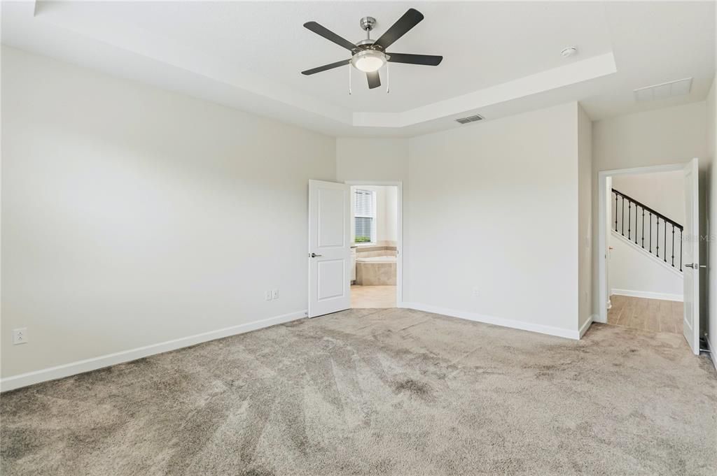 В аренду: $4,300 (5 спален, 3 ванн, 3956 Квадратных фут)