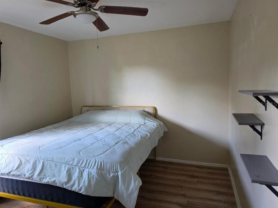 For Rent: $2,500 (4 beds, 2 baths, 1945 Square Feet)