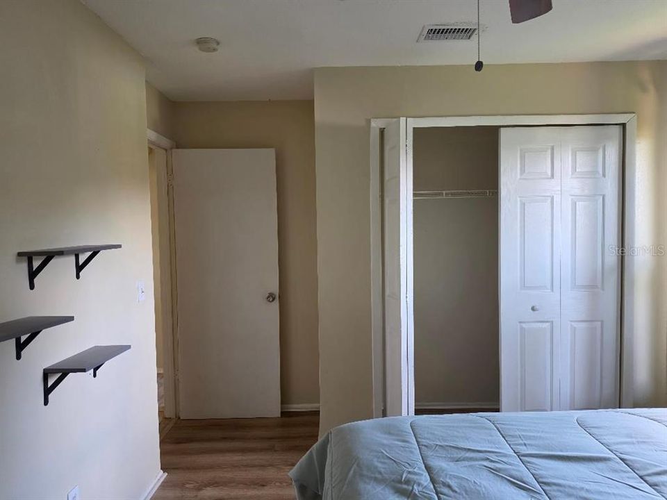 For Rent: $2,500 (4 beds, 2 baths, 1945 Square Feet)