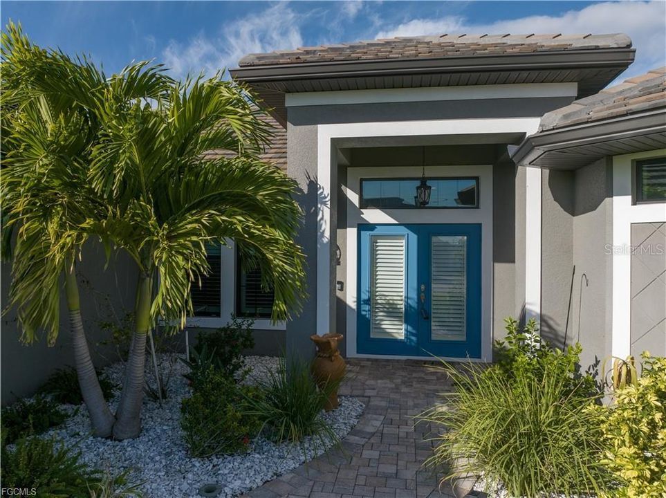 For Sale: $649,000 (3 beds, 2 baths, 1781 Square Feet)