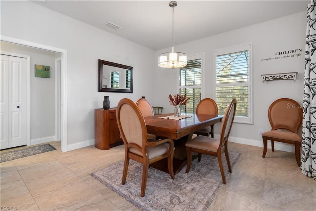 For Sale: $649,000 (3 beds, 2 baths, 1781 Square Feet)