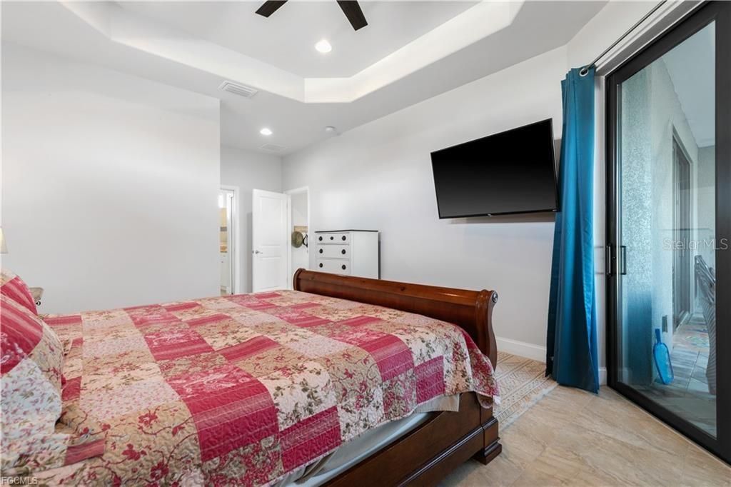 For Sale: $649,000 (3 beds, 2 baths, 1781 Square Feet)