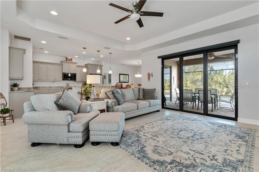 For Sale: $649,000 (3 beds, 2 baths, 1781 Square Feet)