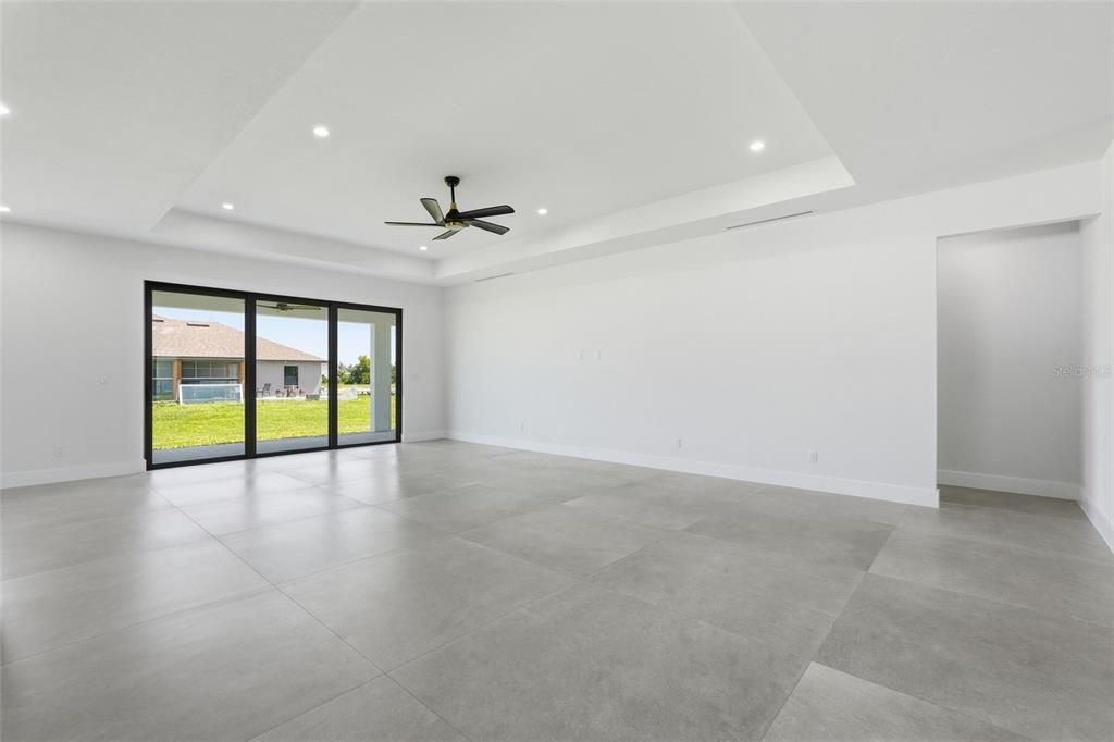 For Sale: $475,000 (3 beds, 2 baths, 2365 Square Feet)