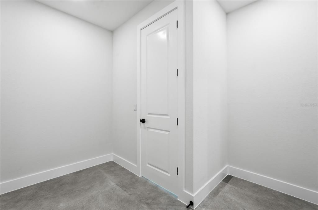 For Sale: $475,000 (3 beds, 2 baths, 2365 Square Feet)