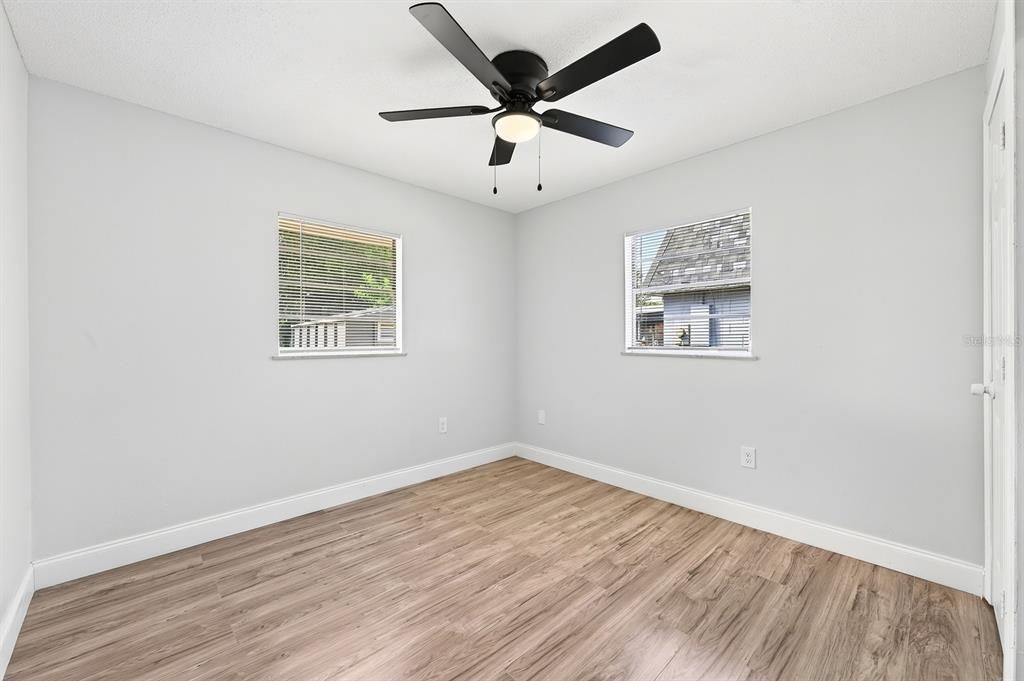 For Sale: $299,900 (3 beds, 2 baths, 1225 Square Feet)