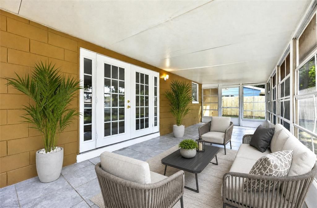 For Sale: $299,900 (3 beds, 2 baths, 1225 Square Feet)