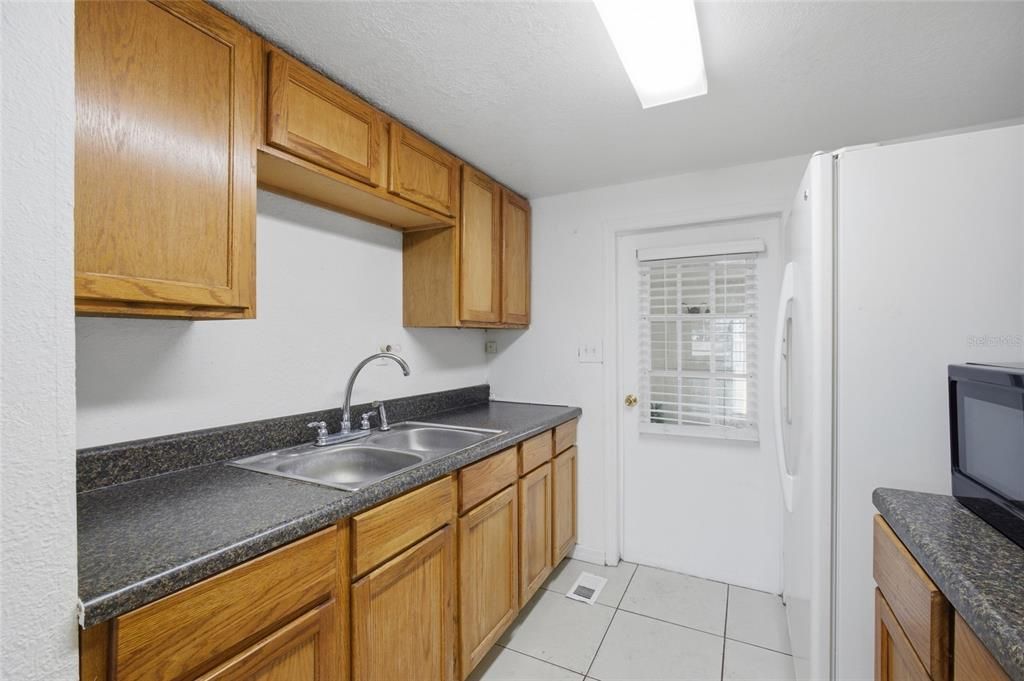 En Venta: $129,999 (3 camas, 2 baños, 984 Pies cuadrados)