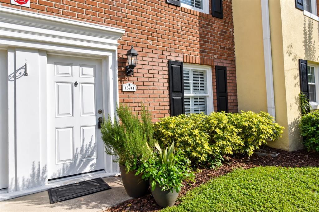 For Sale: $195,000 (2 beds, 1 baths, 1190 Square Feet)