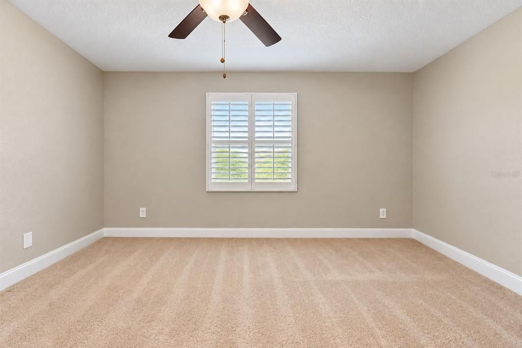 For Sale: $195,000 (2 beds, 1 baths, 1190 Square Feet)