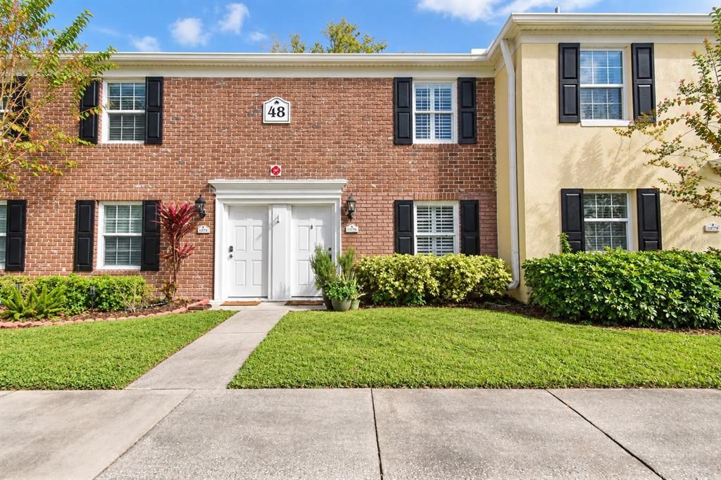 For Sale: $195,000 (2 beds, 1 baths, 1190 Square Feet)