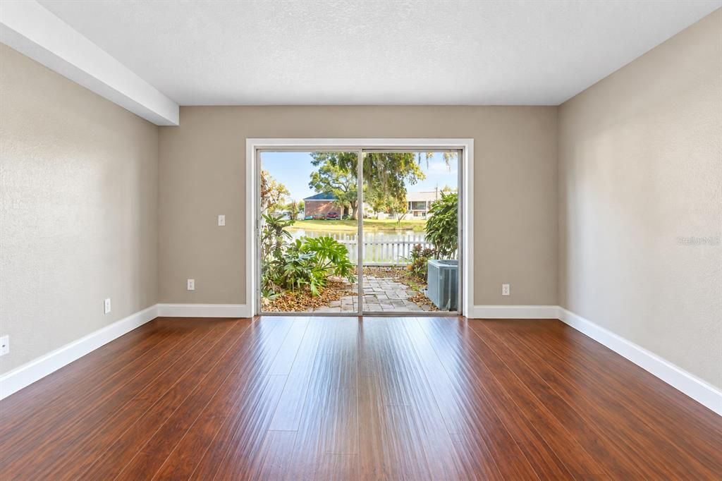 For Sale: $195,000 (2 beds, 1 baths, 1190 Square Feet)