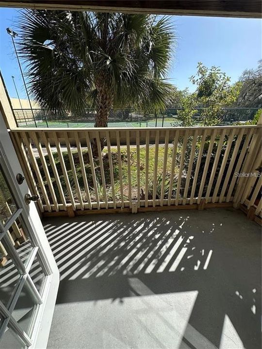 For Rent: $1,100 (1 beds, 1 baths, 420 Square Feet)