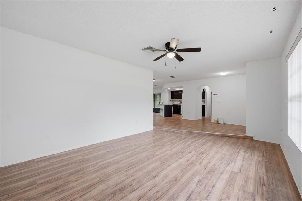 En Venta: $224,999 (2 camas, 2 baños, 1495 Pies cuadrados)