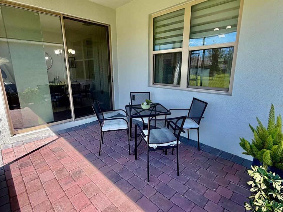 For Sale: $414,777 (3 beds, 2 baths, 1722 Square Feet)