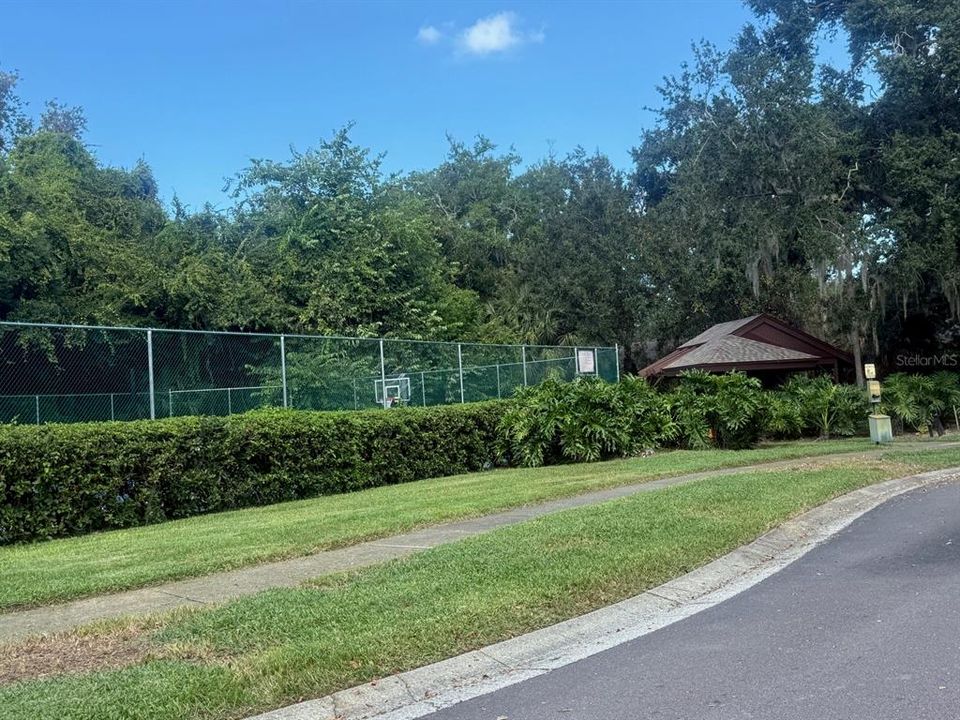 For Sale: $289,000 (3 beds, 2 baths, 1298 Square Feet)
