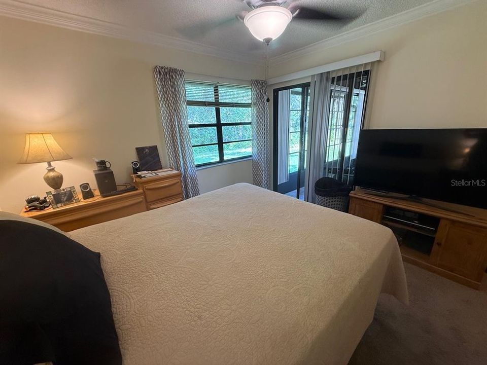 For Sale: $289,000 (3 beds, 2 baths, 1298 Square Feet)