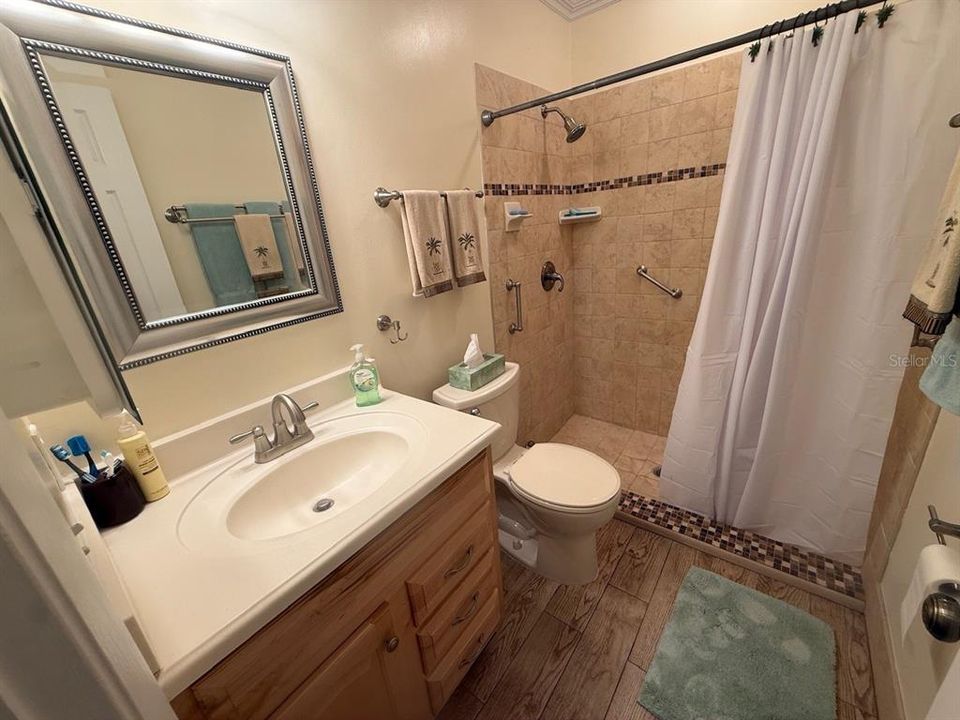 For Sale: $289,000 (3 beds, 2 baths, 1298 Square Feet)