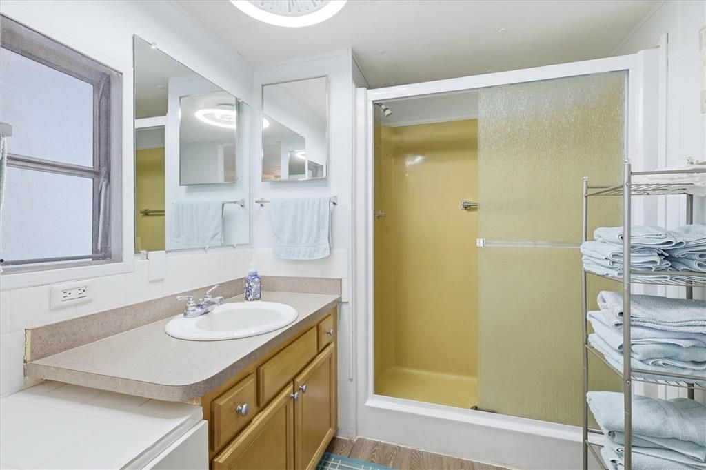 For Sale: $149,900 (3 beds, 2 baths, 1104 Square Feet)