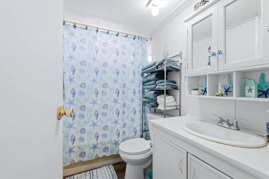 For Sale: $149,900 (3 beds, 2 baths, 1104 Square Feet)