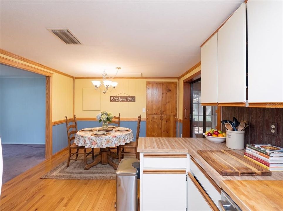 En Venta: $269,900 (3 camas, 2 baños, 1308 Pies cuadrados)