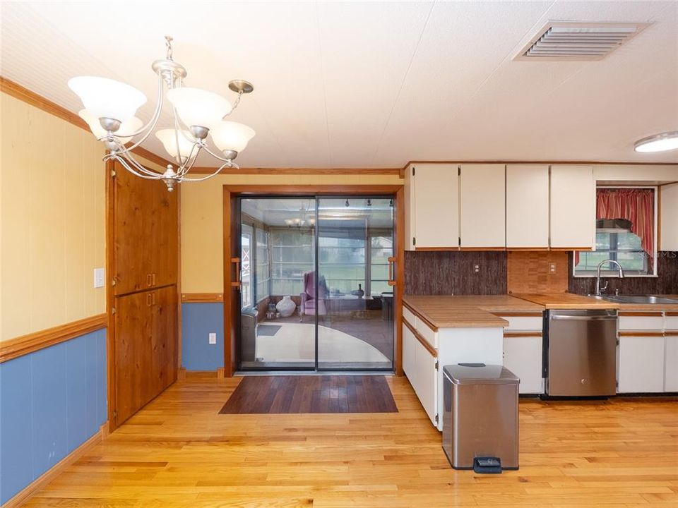En Venta: $269,900 (3 camas, 2 baños, 1308 Pies cuadrados)