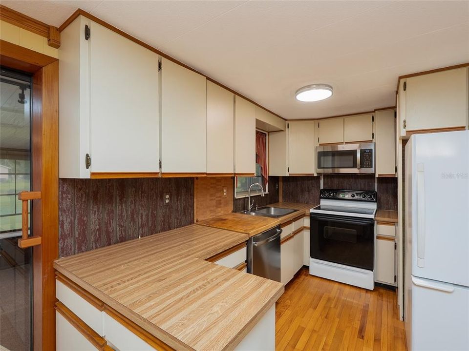 En Venta: $269,900 (3 camas, 2 baños, 1308 Pies cuadrados)
