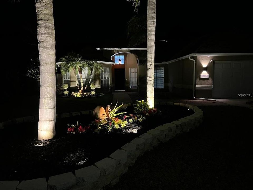 For Rent: $2,900 (4 beds, 2 baths, 1762 Square Feet)