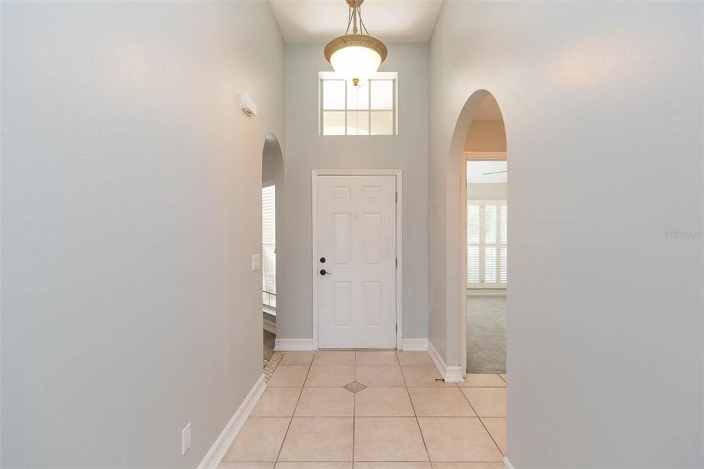 For Rent: $2,900 (4 beds, 2 baths, 1762 Square Feet)