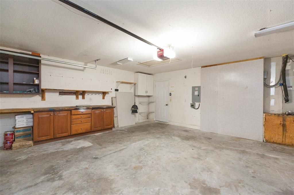 For Rent: $2,900 (4 beds, 2 baths, 1762 Square Feet)