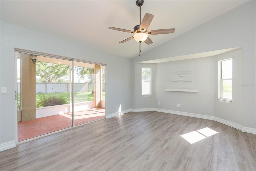 For Rent: $2,900 (4 beds, 2 baths, 1762 Square Feet)