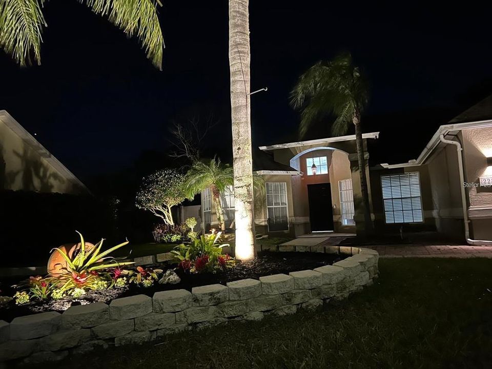 For Rent: $2,900 (4 beds, 2 baths, 1762 Square Feet)