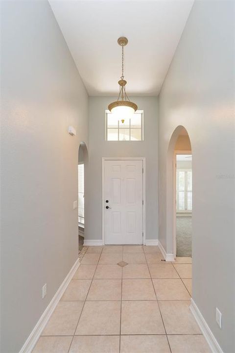 For Rent: $2,900 (4 beds, 2 baths, 1762 Square Feet)