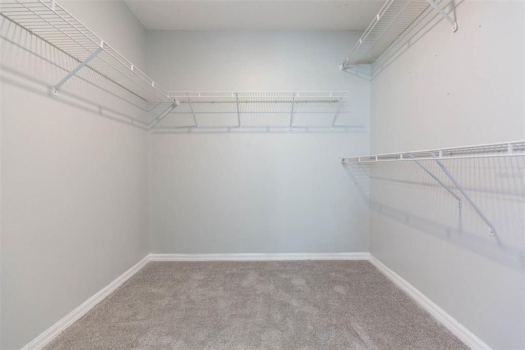 For Rent: $2,900 (4 beds, 2 baths, 1762 Square Feet)