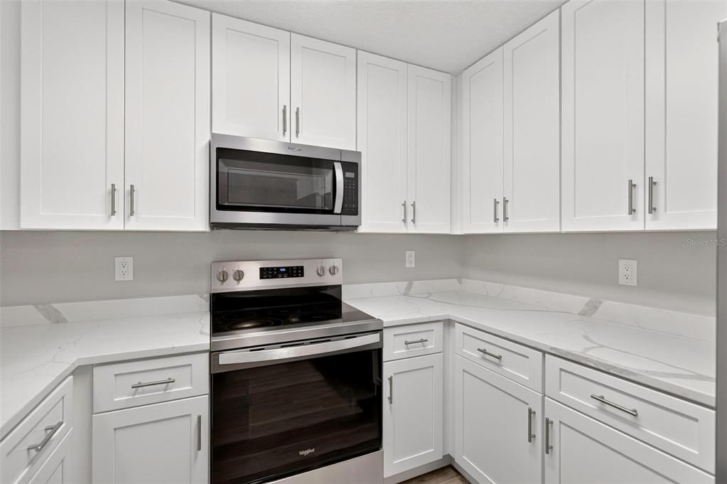 For Sale: $249,900 (4 beds, 2 baths, 1315 Square Feet)