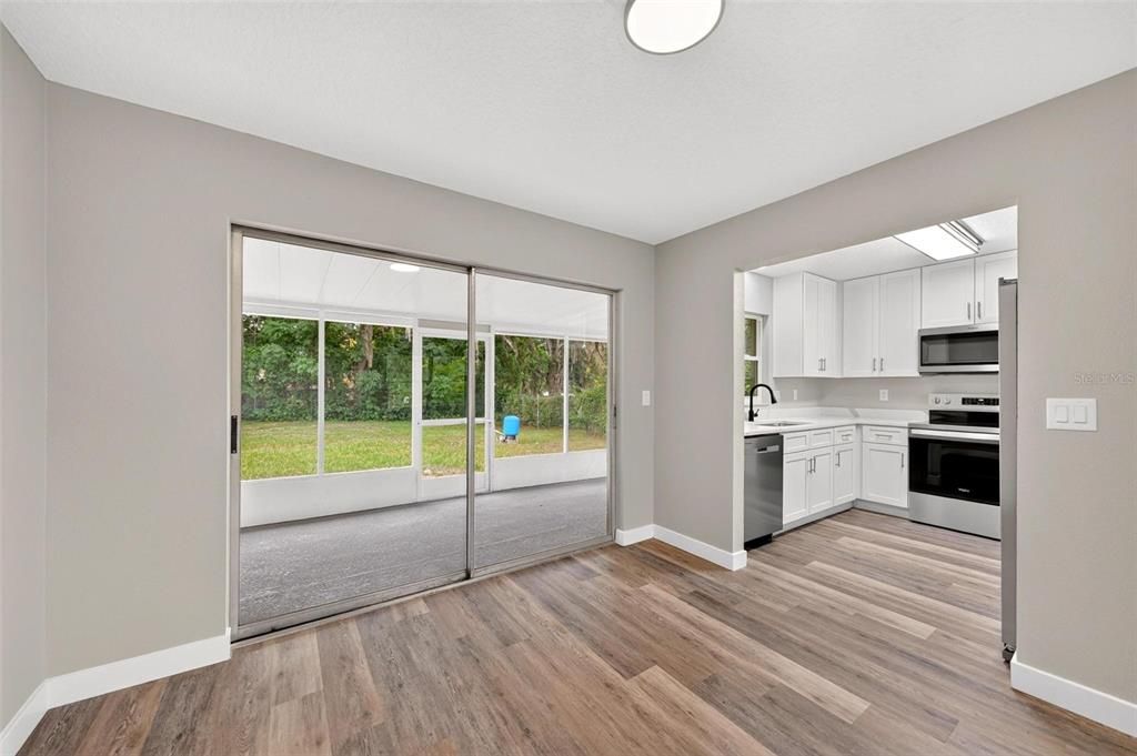 For Sale: $249,900 (4 beds, 2 baths, 1315 Square Feet)