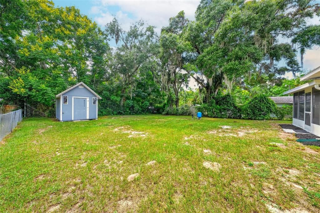 For Sale: $249,900 (4 beds, 2 baths, 1315 Square Feet)