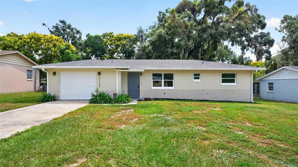 For Sale: $249,900 (4 beds, 2 baths, 1315 Square Feet)