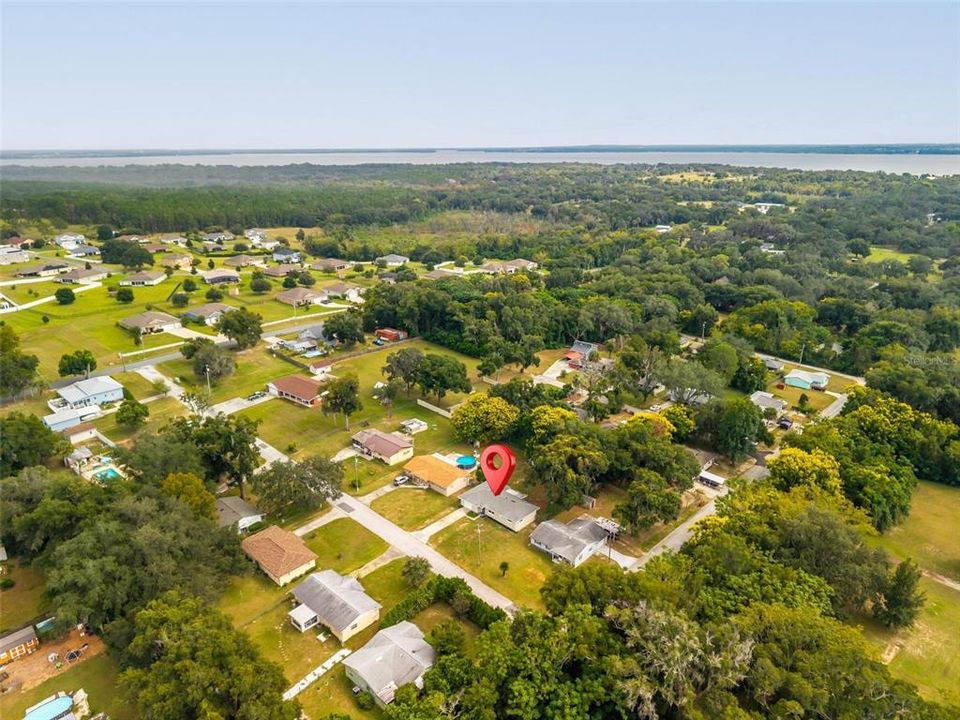 For Sale: $249,900 (4 beds, 2 baths, 1315 Square Feet)