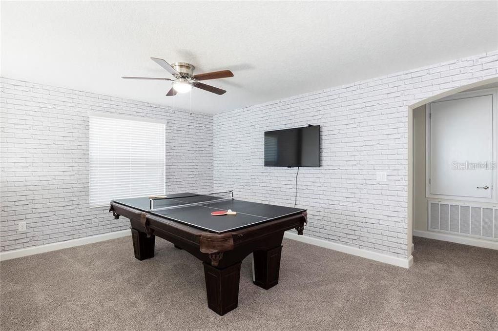 For Sale: $600,000 (5 beds, 5 baths, 3081 Square Feet)