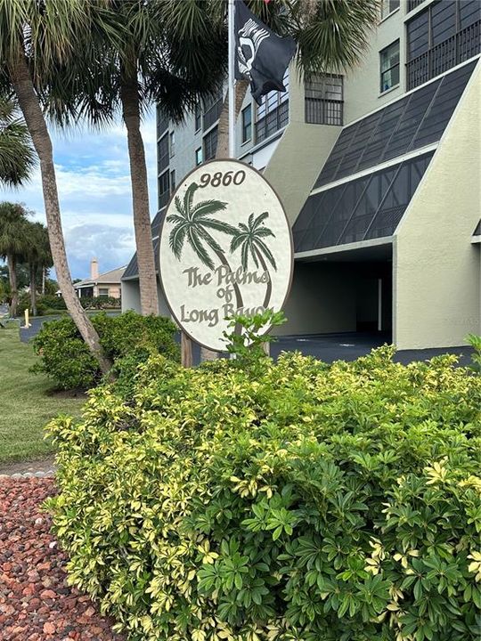 For Sale: $59,000 (1 beds, 1 baths, 790 Square Feet)