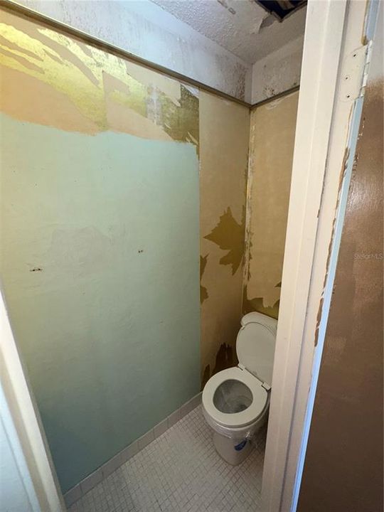 For Sale: $59,000 (1 beds, 1 baths, 790 Square Feet)