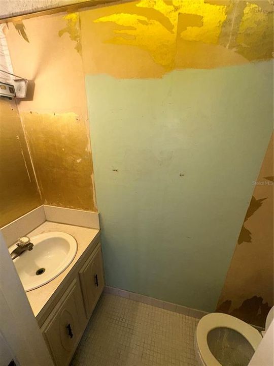For Sale: $59,000 (1 beds, 1 baths, 790 Square Feet)