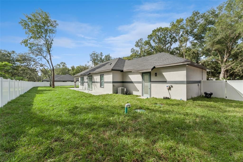 En Venta: $558,800 (4 camas, 2 baños, 1994 Pies cuadrados)