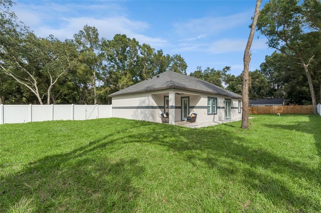 En Venta: $558,800 (4 camas, 2 baños, 1994 Pies cuadrados)