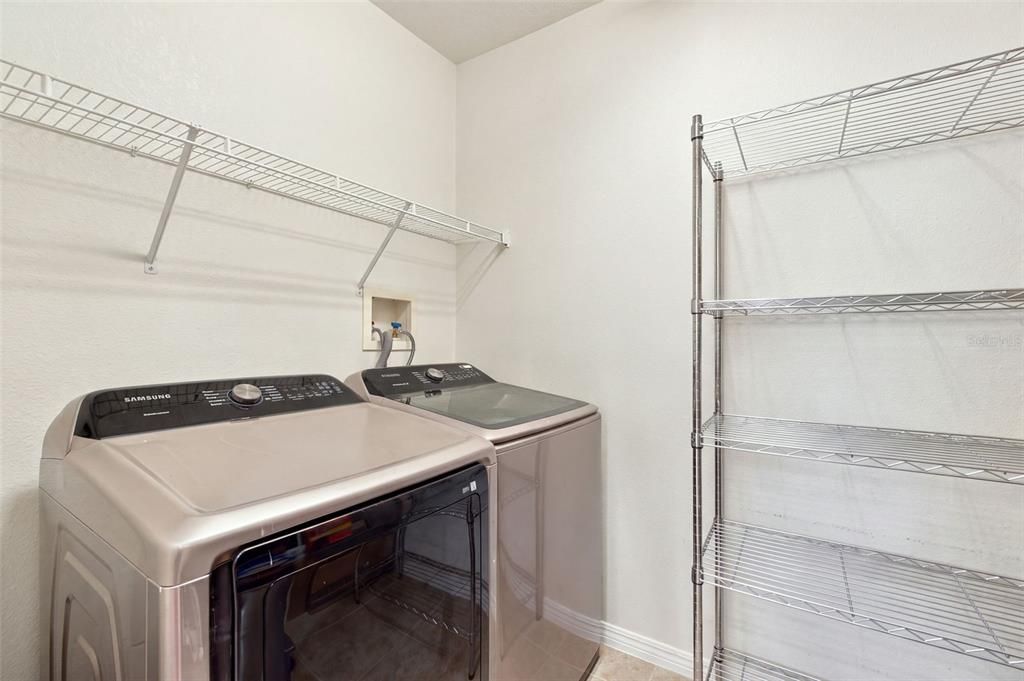 En Venta: $339,900 (3 camas, 2 baños, 1438 Pies cuadrados)